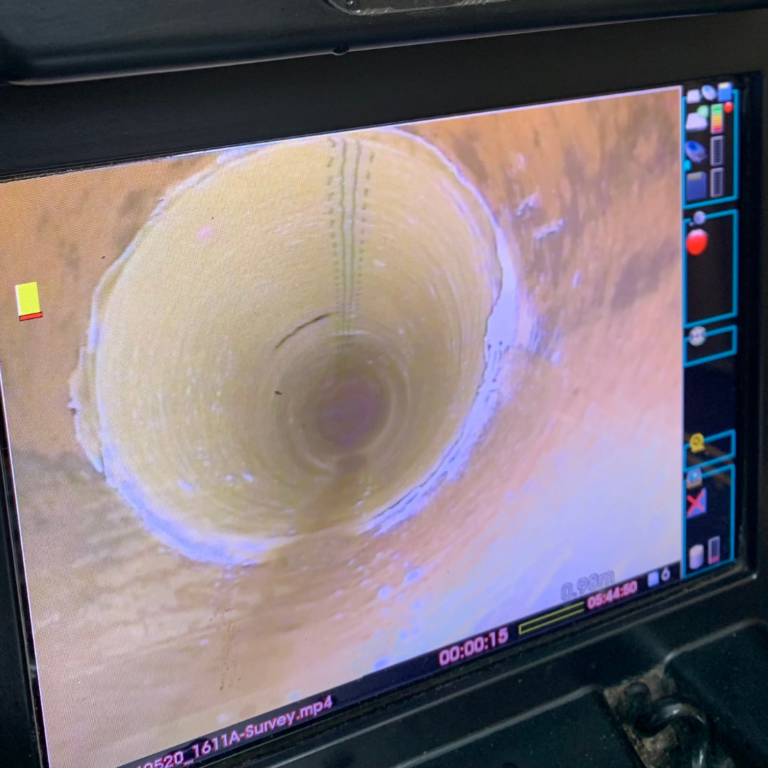 monitor showing the inside of a pipe
